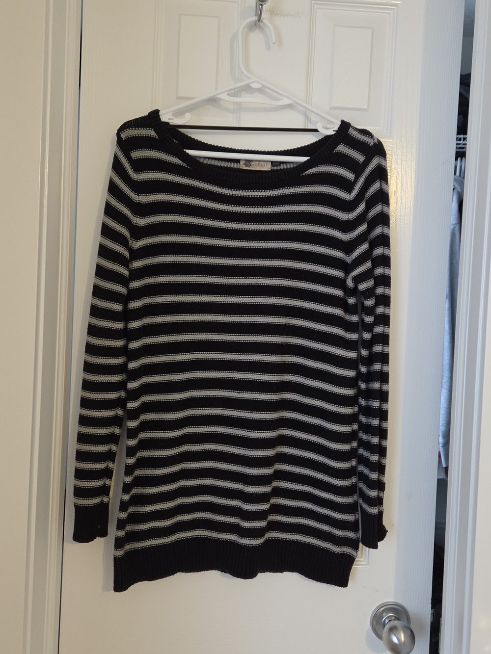 Striped Black and Grey Women's Sweater Size 38/40(M)